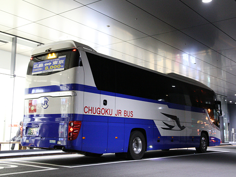 中国JRバス「鹿児島ドリーム広島号」･906　リア